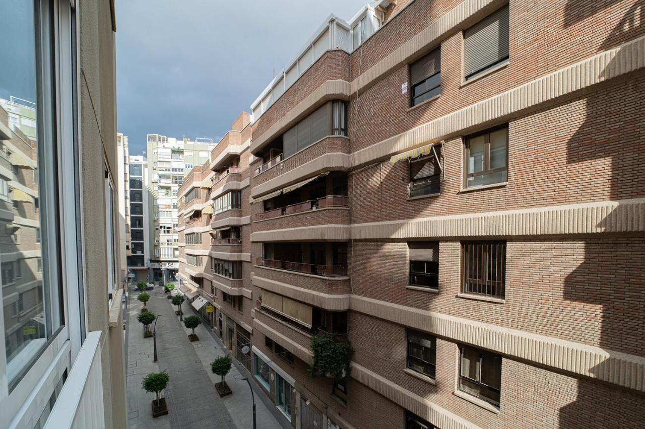 Expoholidays - General Tamayo Parking Gratis Almería Exterior photo